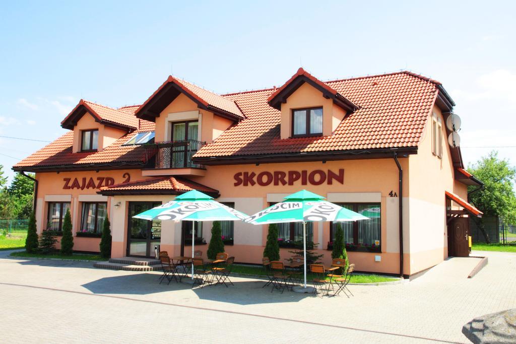 Zajazd Skorpion B&B Освенцим Экстерьер фото